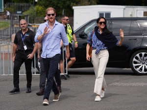 SYDNEY, AUSTRALIA - APRIL 17:  Prince Harry, Duke of Sussex and Meghan, Duchess of Sussex arrive at the Man O'War Steps, next to the Sydney Opera House, before taking part a sailing event with Invictus Australia members in Sydney Harbour, on day four of the royal trip on April 17, 2026 in Sydney, Australia. The royal couple are on a four-day visit to Australia, with engagements across Melbourne, Canberra and Sydney.  (Photo by Jonathan Brady-Pool/Getty Images)