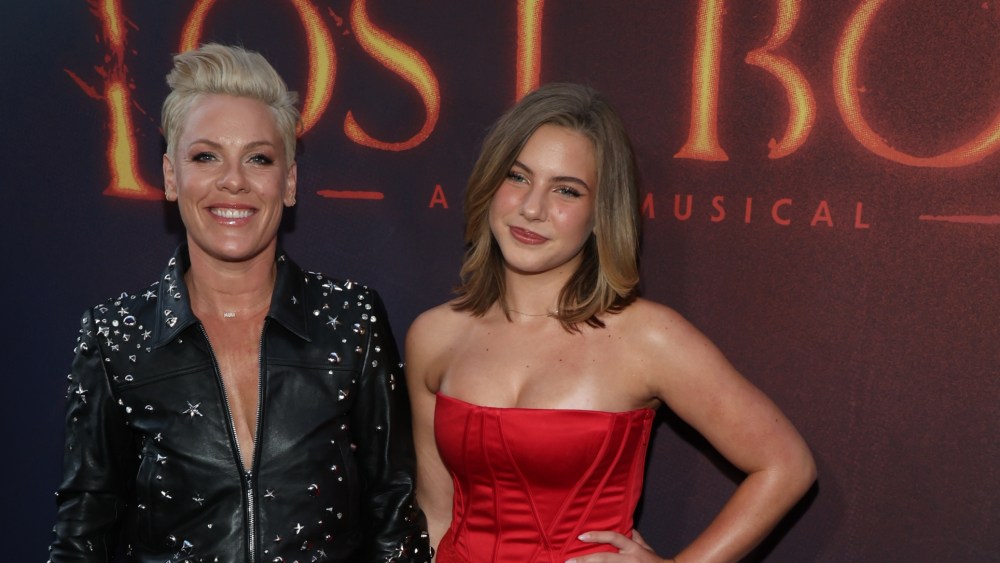 Pink and Willow Sage Hart on the red carpet for 'The Lost Boys'