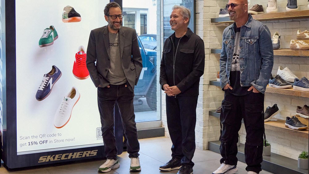 Skechers hologram Howie Mandel