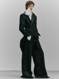 Sacai Fall 2026 Ready-to-Wear Collection at Paris Fashion Week